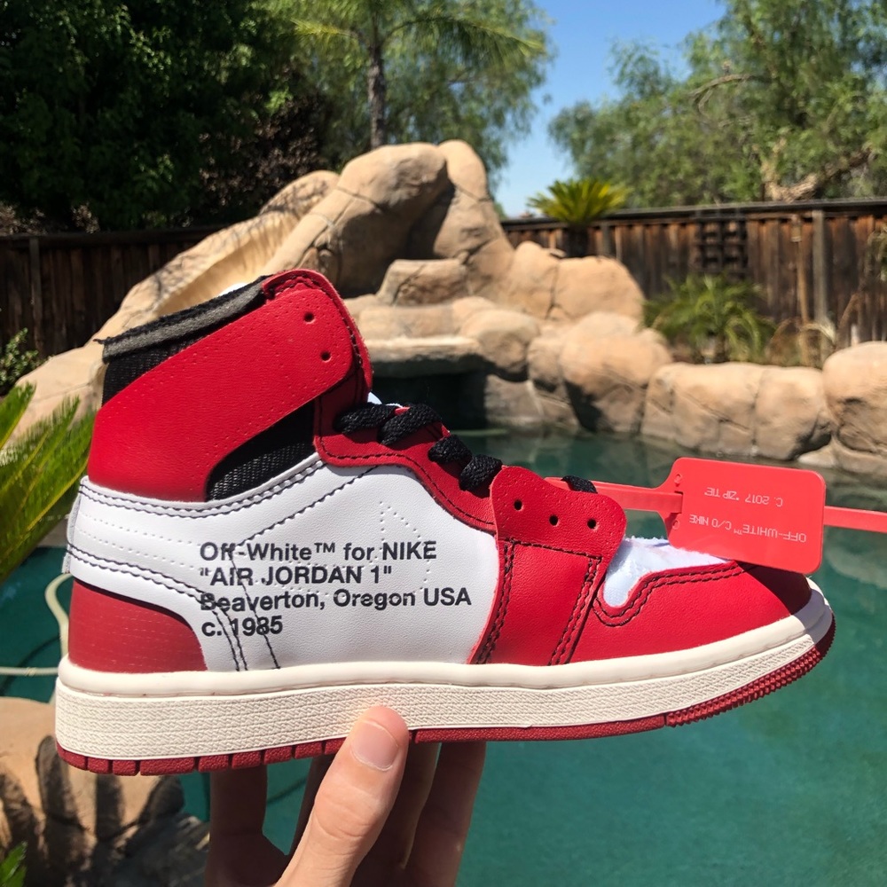 Off-White “ Chicago “ Air Jordan 1 - Picture 8 of 8